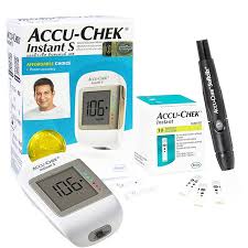 ACCUCHECK INSTANT S BLOOD GIUCOSE METER